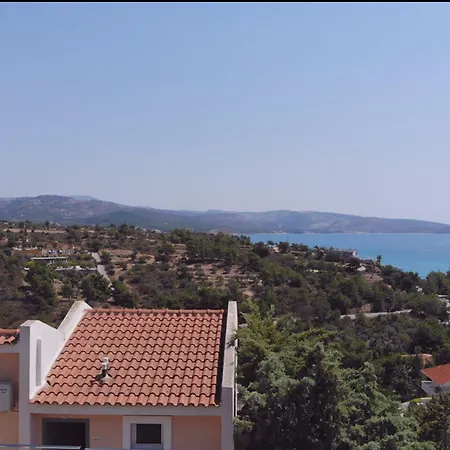 Zoe Hotel, Trypiti & Hive Water Park Hotel