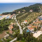 מלון Zoe Hotel, Trypiti & Hive Water Park 4*