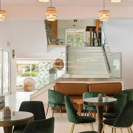 Zoe Hotel, Trypiti & Hive Water Park ホテル 4*