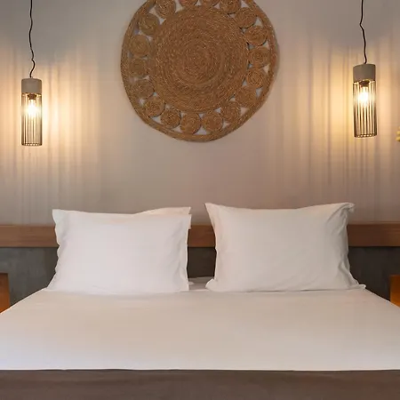 Zoe Hotel, Trypiti & Hive Water Park ホテル リメナリア