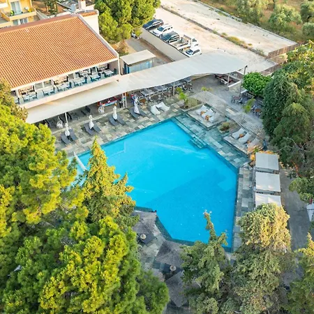 Zoe Hotel, Trypiti & Hive Water Park ホテル 4*