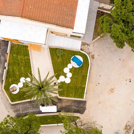 Zoe Hotel, Trypiti & Hive Water Park ホテル