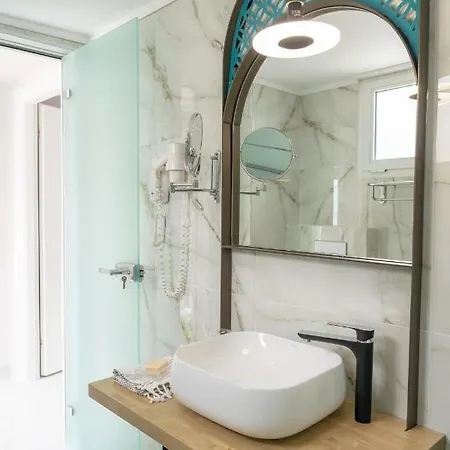 Hotel Zoe Hotel, Trypiti & Hive Water Park