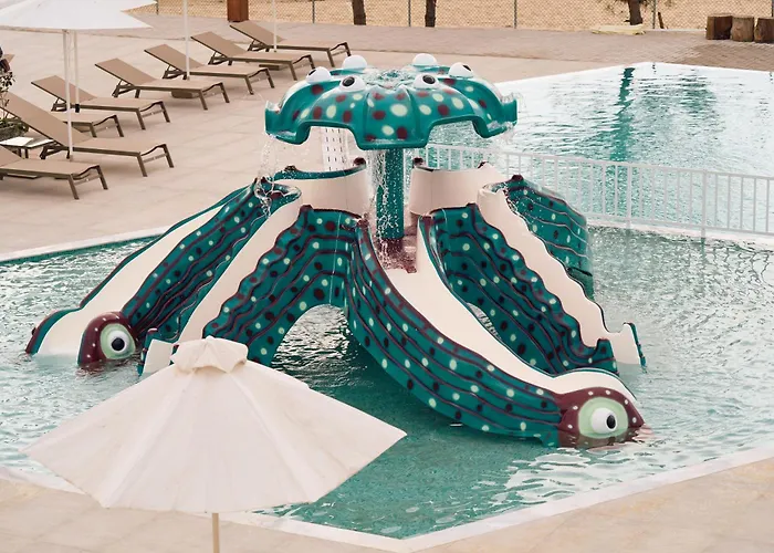 Zoe Hotel, Trypiti & Hive Water Park Limenaria (Thasos)