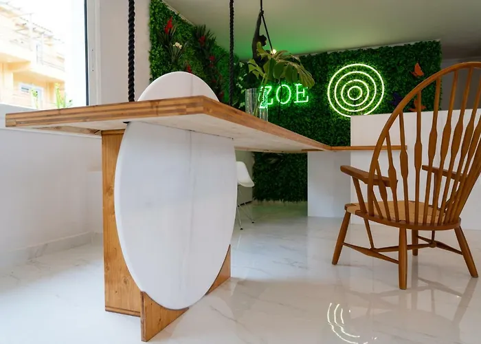 Zoe Hotel, Trypiti & Hive Water Park לימנריה