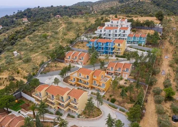 Zoe Hotel, Trypiti & Hive Water Park Hotel