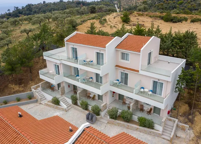 Zoe Hotel, Trypiti & Hive Water Park מלון